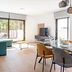 Aparthotel Myflats Campello *
